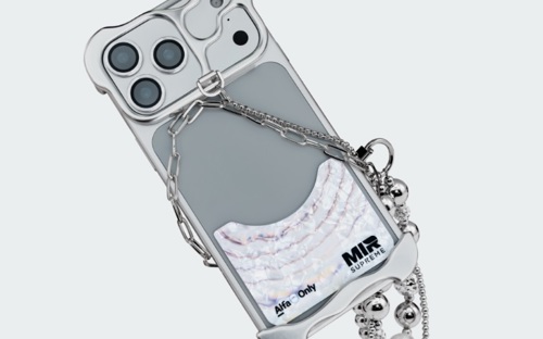 Альфа-Банк выпустил стикеры с перламутровым оттенком