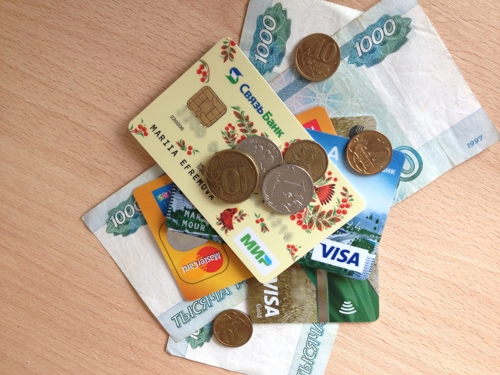 В Киев, бабушке. Как перевести деньги из России на Украину?