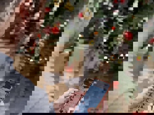 «Вам доставка подарка». Банки предупреждают о новогодних схемах мошенников