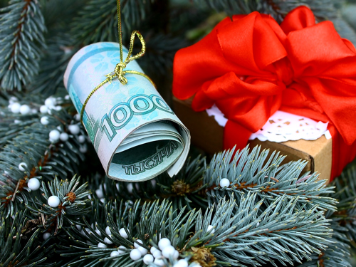Дотации для Деда Мороза: дети до 7 лет включительно получат от государства по 5 тысяч рублей
