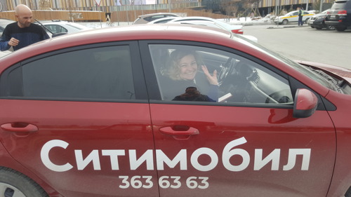 С ветерком: 8 марта Сбербанк возил посетительниц офисов на такси С ветерком: 8 марта Сбербанк возил посетительниц офисов на такси